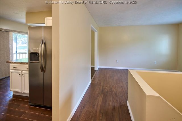 5294A Questa Drive, Cross Lanes, WV 25313