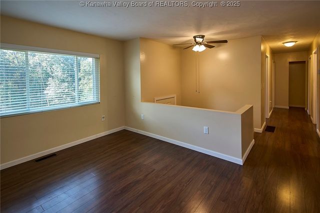 5294A Questa Drive, Cross Lanes, WV 25313