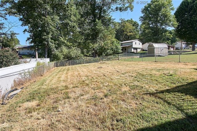 5294A Questa Drive, Cross Lanes, WV 25313