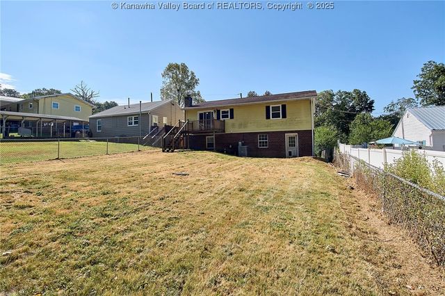 5294A Questa Drive, Cross Lanes, WV 25313