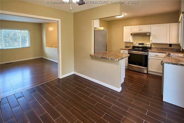 5294A Questa Drive, Cross Lanes, WV 25313