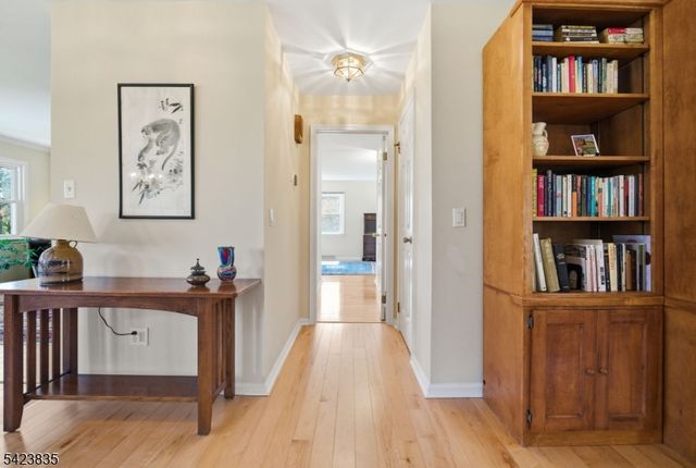 3 Brown Ct, Clinton Twp., NJ 08801