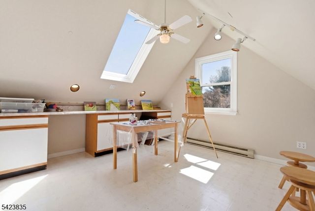 3 Brown Ct, Clinton Twp., NJ 08801