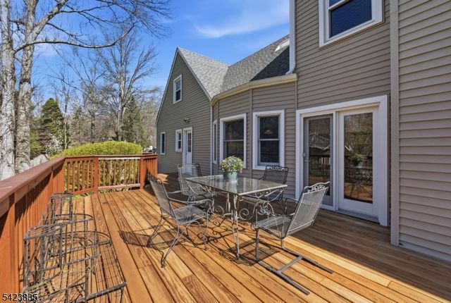 3 Brown Ct, Clinton Twp., NJ 08801