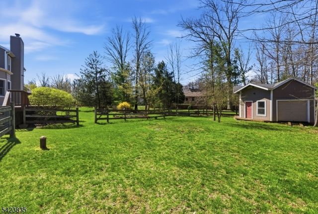 3 Brown Ct, Clinton Twp., NJ 08801