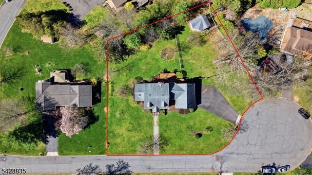 3 Brown Ct, Clinton Twp., NJ 08801