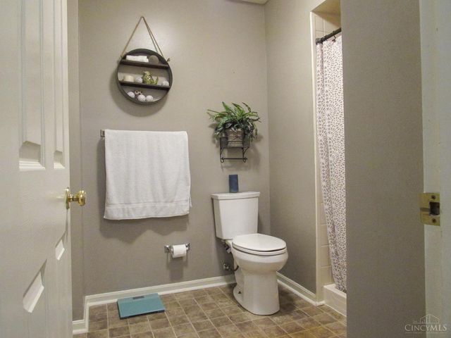 932 Tarragon Lane, Miami Twp, OH 45150