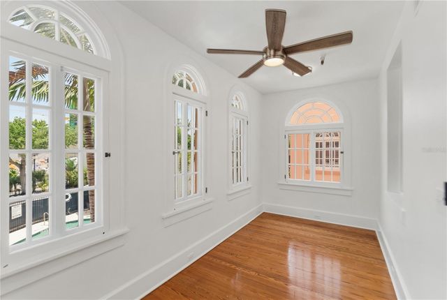 1221 N PALM AVENUE 202, Sarasota, FL 34236