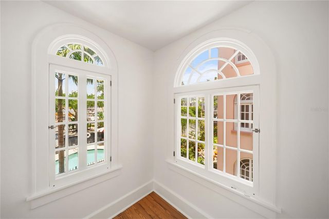 1221 N PALM AVENUE 202, Sarasota, FL 34236