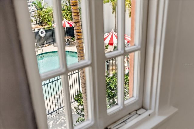 1221 N PALM AVENUE 202, Sarasota, FL 34236