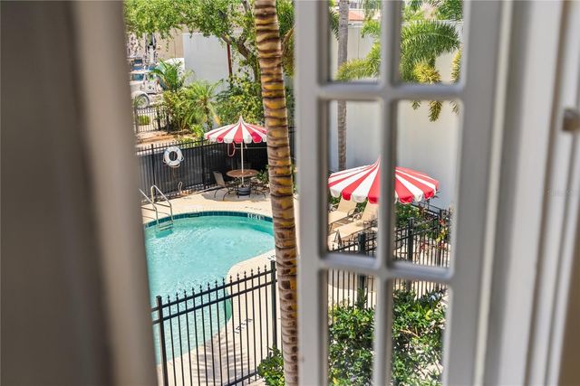 1221 N PALM AVENUE 202, Sarasota, FL 34236