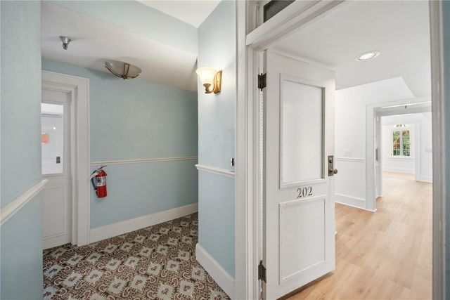 1221 N PALM AVENUE 202, Sarasota, FL 34236