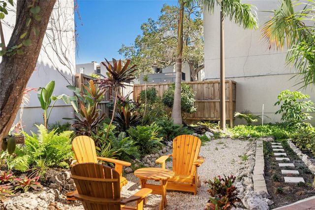 1221 N PALM AVENUE 202, Sarasota, FL 34236