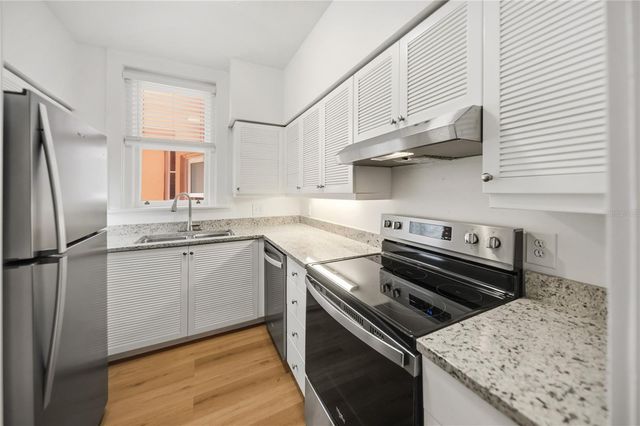 1221 N PALM AVENUE 202, Sarasota, FL 34236