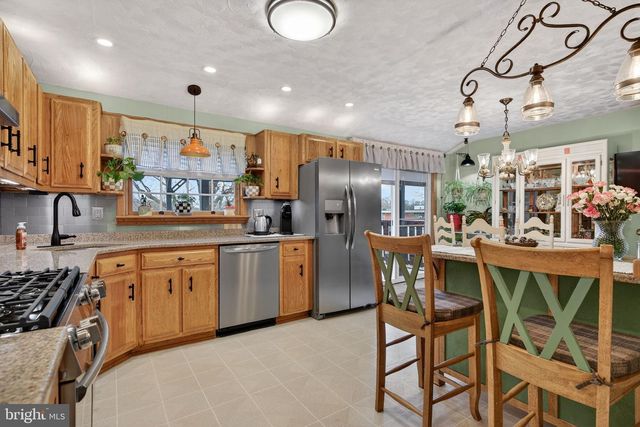 41 RADNOR BLVD, Marlton, NJ 08053