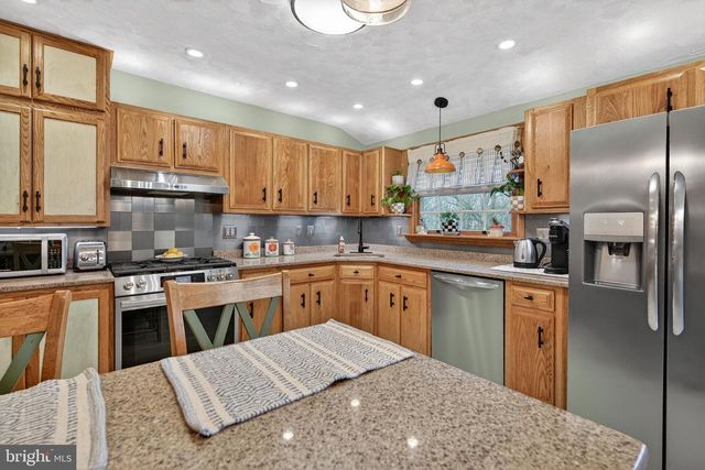 41 RADNOR BLVD, Marlton, NJ 08053