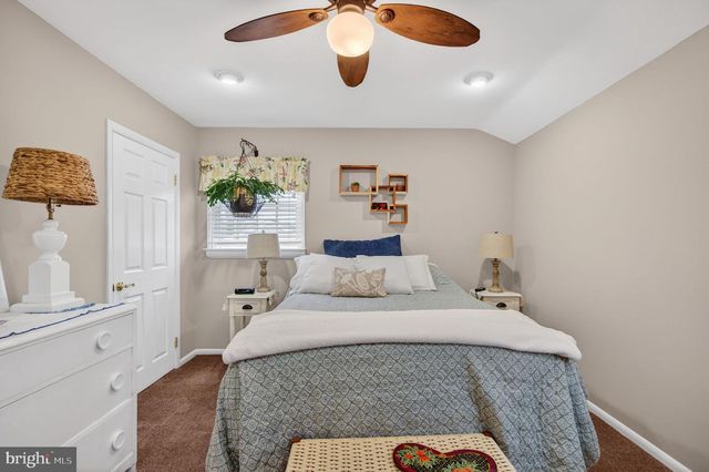 41 RADNOR BLVD, Marlton, NJ 08053