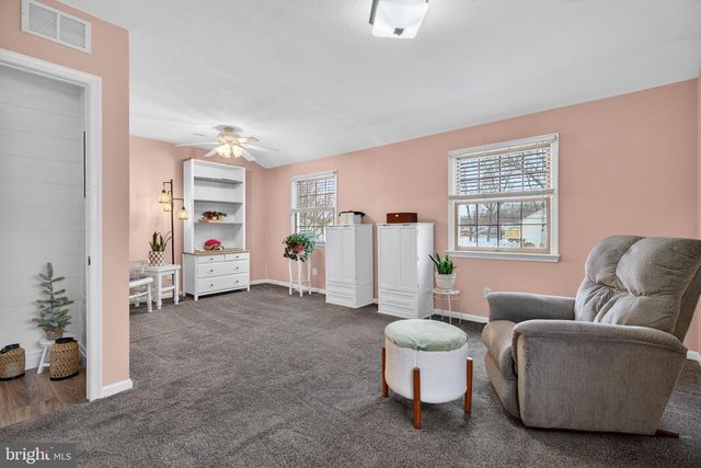 41 RADNOR BLVD, Marlton, NJ 08053