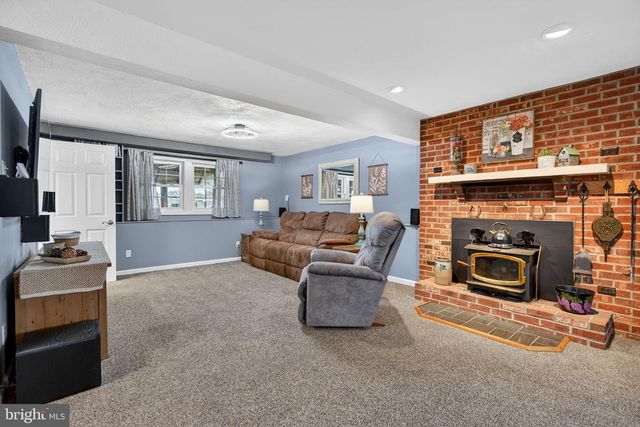 41 RADNOR BLVD, Marlton, NJ 08053