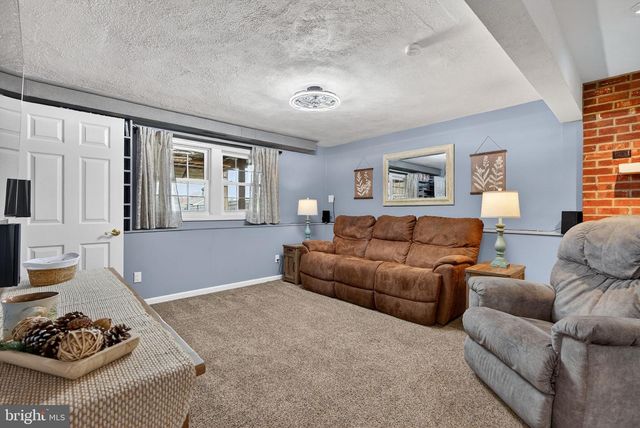 41 RADNOR BLVD, Marlton, NJ 08053