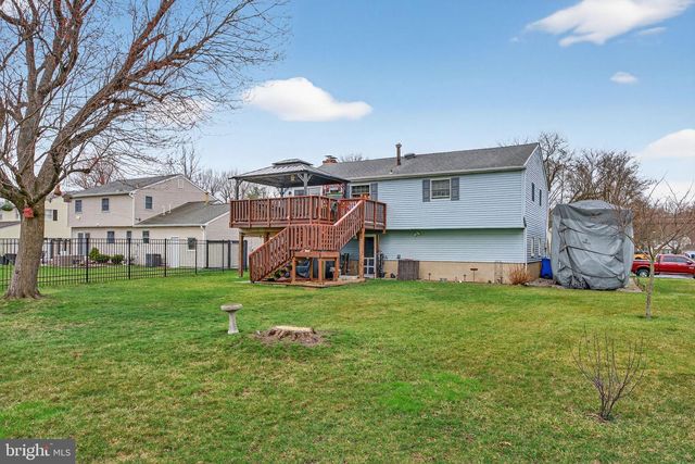 41 RADNOR BLVD, Marlton, NJ 08053