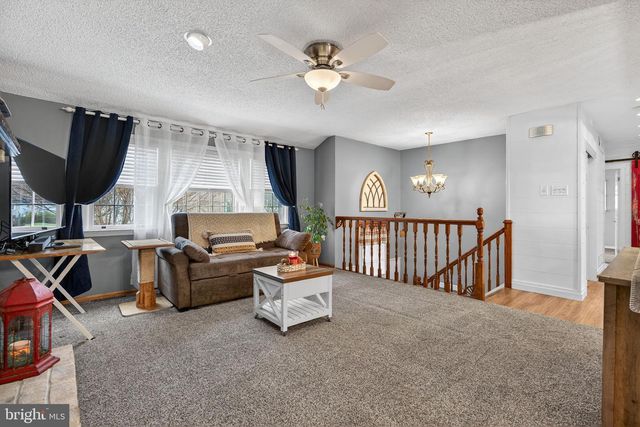 41 RADNOR BLVD, Marlton, NJ 08053