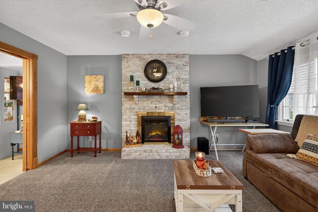 41 RADNOR BLVD, Marlton, NJ 08053