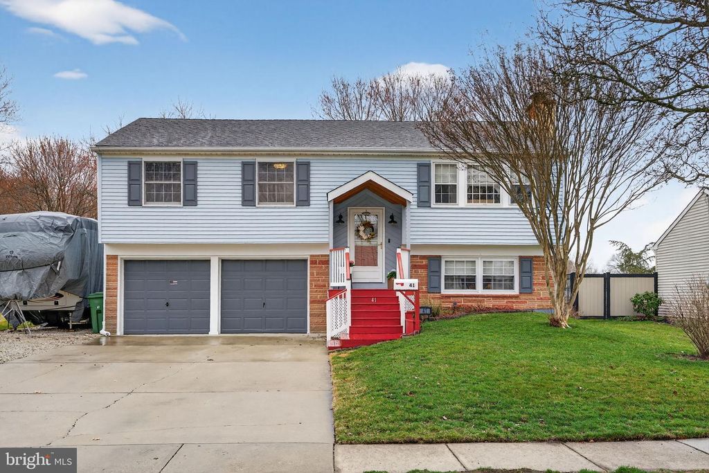 41 RADNOR BLVD, Marlton, NJ 08053