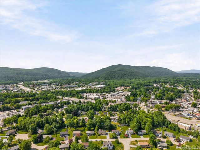 121 Village Common, Fishkill, NY 12524