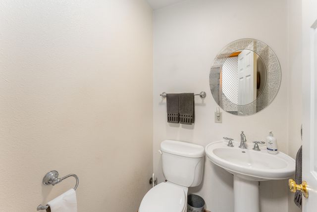 4235 Pleasant Creek Road, Rogue River, OR 97537