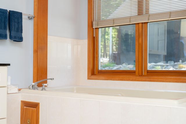 4235 Pleasant Creek Road, Rogue River, OR 97537