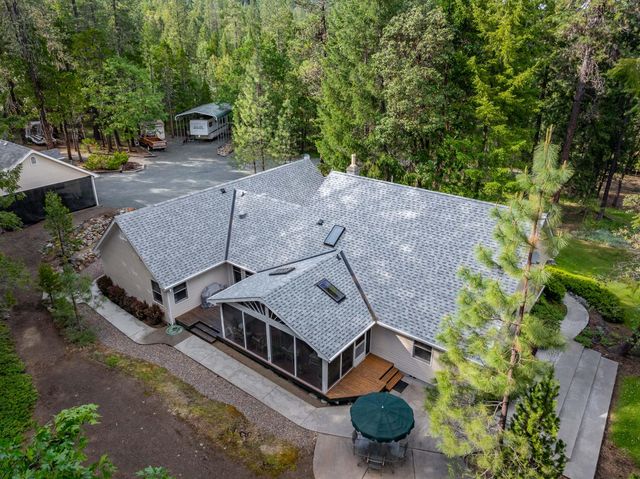 4235 Pleasant Creek Road, Rogue River, OR 97537