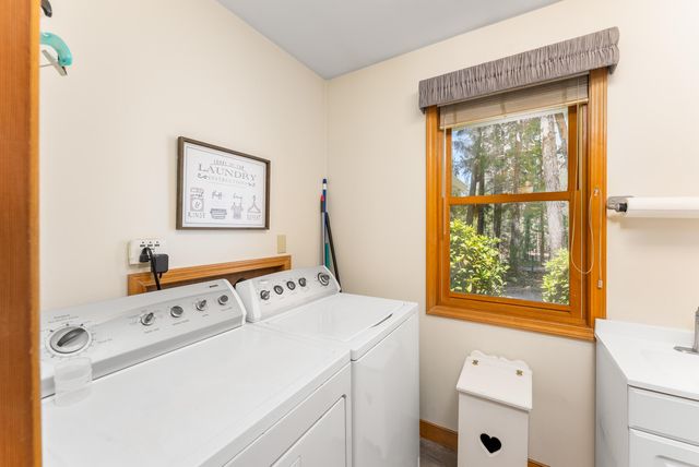 4235 Pleasant Creek Road, Rogue River, OR 97537