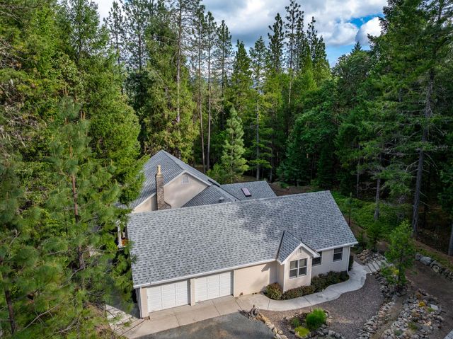 4235 Pleasant Creek Road, Rogue River, OR 97537