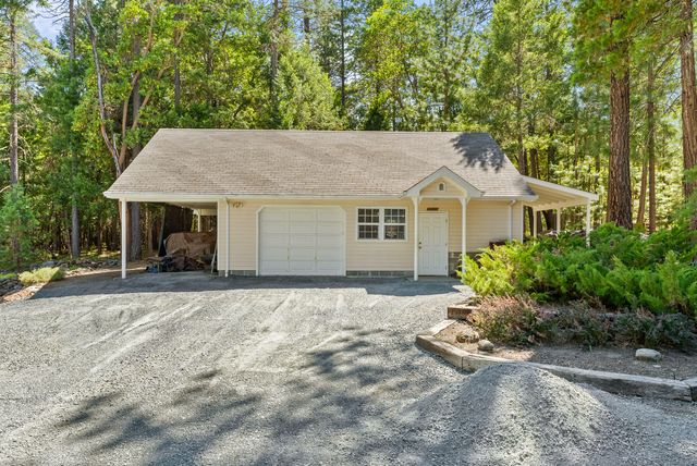 4235 Pleasant Creek Road, Rogue River, OR 97537