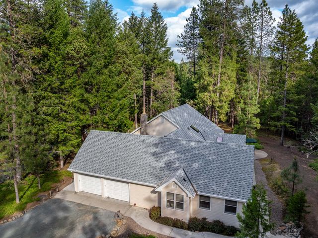 4235 Pleasant Creek Road, Rogue River, OR 97537
