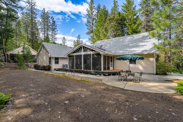 4235 Pleasant Creek Road, Rogue River, OR 97537