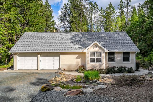 4235 Pleasant Creek Road, Rogue River, OR 97537