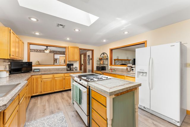 4235 Pleasant Creek Road, Rogue River, OR 97537