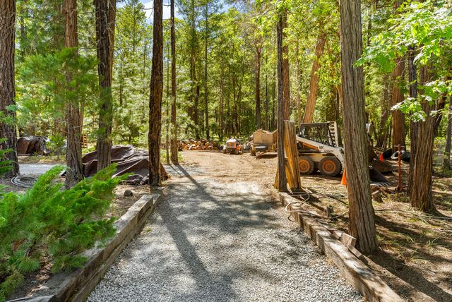 4235 Pleasant Creek Road, Rogue River, OR 97537