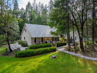 4235 Pleasant Creek Road, Rogue River, OR 97537