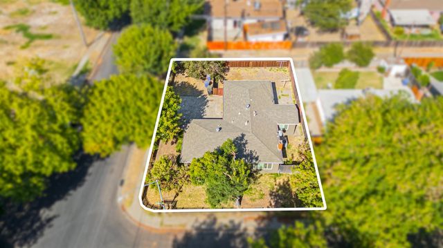 1313 Ronald Ave, Modesto, CA 95350