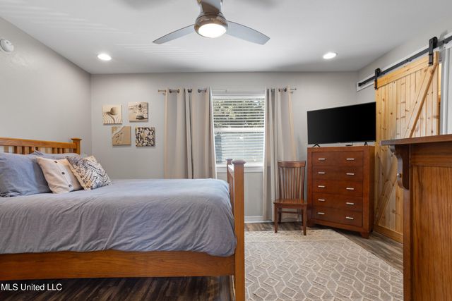 1282 Beach Boulevard, 220, Biloxi, MS 39530