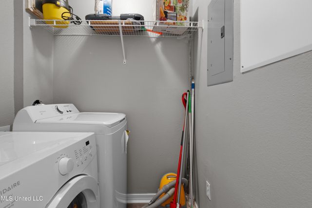 1282 Beach Boulevard, 220, Biloxi, MS 39530