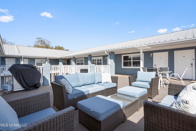 1282 Beach Boulevard, 220, Biloxi, MS 39530