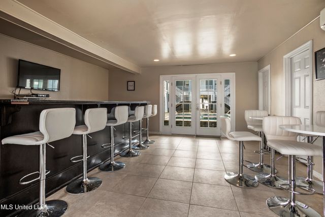 1282 Beach Boulevard, 220, Biloxi, MS 39530