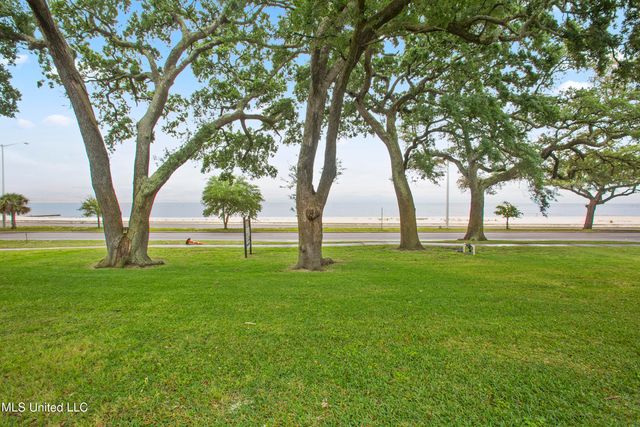 1282 Beach Boulevard, 220, Biloxi, MS 39530