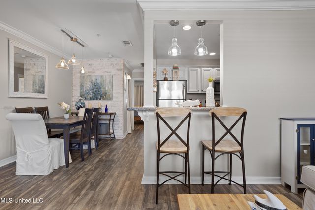 1282 Beach Boulevard, 220, Biloxi, MS 39530