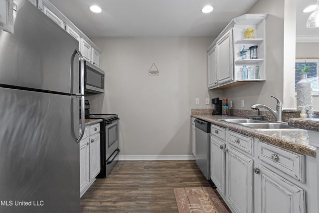 1282 Beach Boulevard, 220, Biloxi, MS 39530