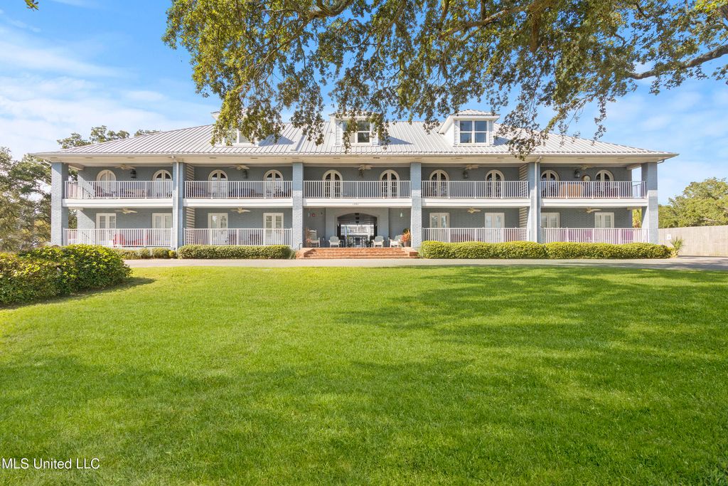 1282 Beach Boulevard, 220, Biloxi, MS 39530